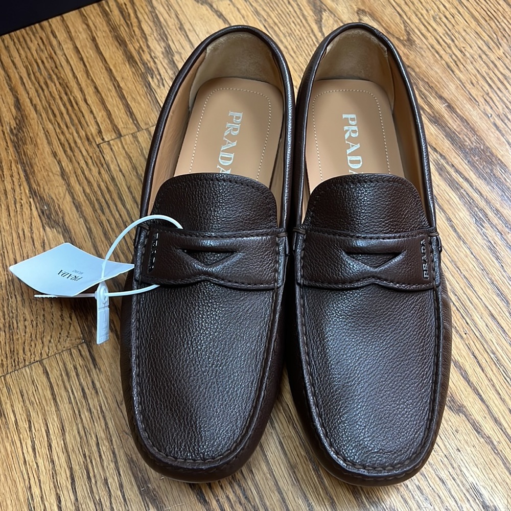Prada men’s dark brown leather loafers size 9.5 - Picture 2 of 14